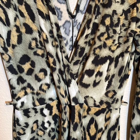 Leopard Animal Print Slit Sleeves Jumpsuit Romper - Picture 4 of 12